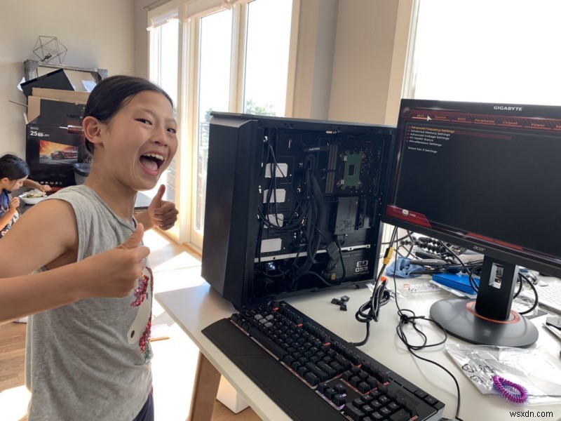 12 歳の子供と一緒に 1,001 ドルのフォートナイト ゲーム PC を組み立てる:ステップバイステップ DIY ガイド