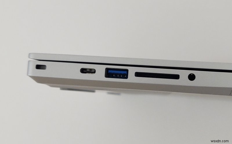 Slimbook Executive の紹介:ラップトップのパフォーマンスにおける大幅な飛躍 