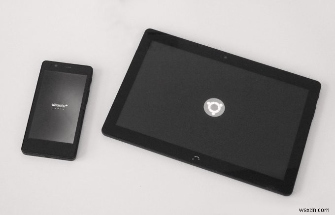 BQ Aquaris M10 Ubuntu Edition タブレットのレビュー:パフォーマンスと機能 